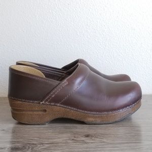 Dansko Clogs Size 38